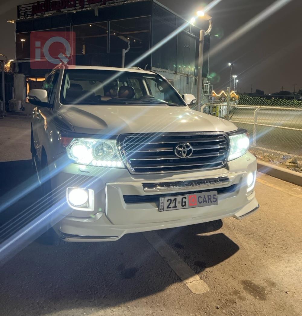 تويوتا لاندكروزر